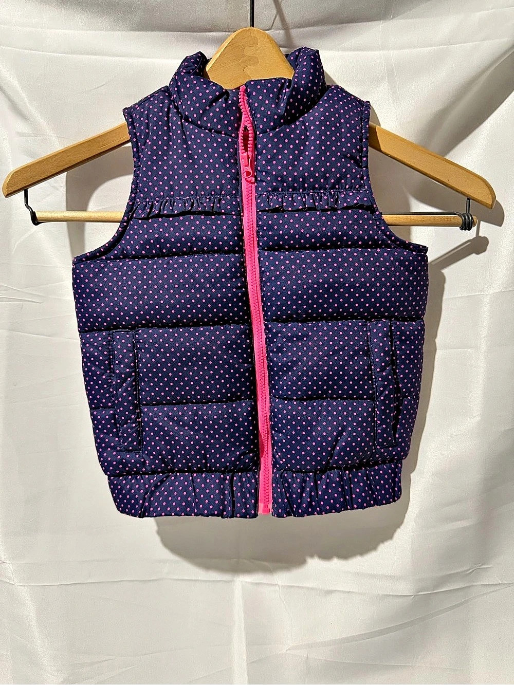 OshKosh Genuine Kids from OshKosh puffer vest Polka Dot Puffer Vest Size 3T Like
